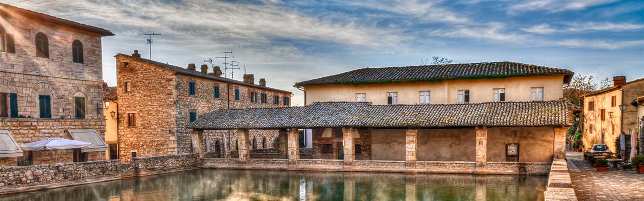 Bondegård nær de termiske bade i Toscana